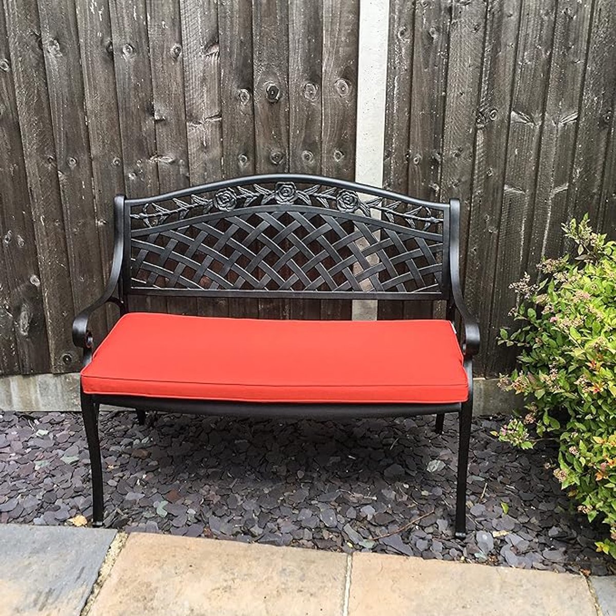 Tuinbank Aluminium 102 cm Antiek Brons met Terracotta Kussen – Weerbestendig & Roestvrij – Onderhoudsarm – Klassiek Design – Laura