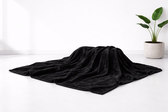 Zachtbeddengoed.nl - Heerlijk Zacht - Fleece Deken - Plaids - 150x200 cm - 300 gsm - Zwart - Fleece Plaid - Mooie Kwaliteit- Plaid