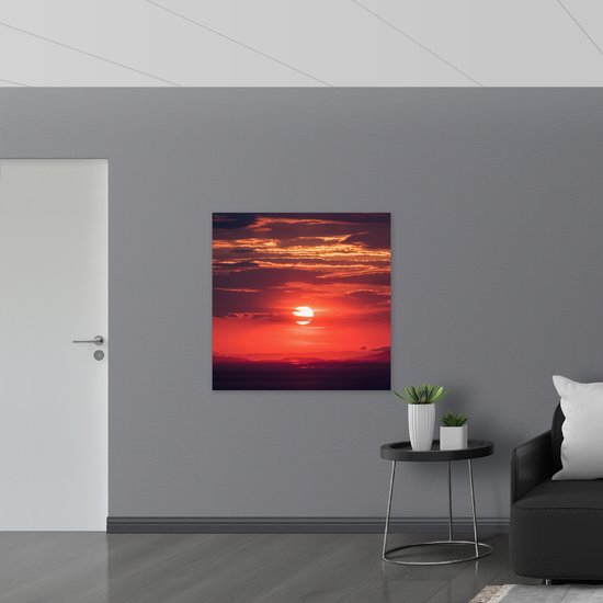 WallClassics - Dibond - Soleil couchant derrière les nuages ​​- 100x100 cm Photo sur aluminium (Décoration murale en métal)