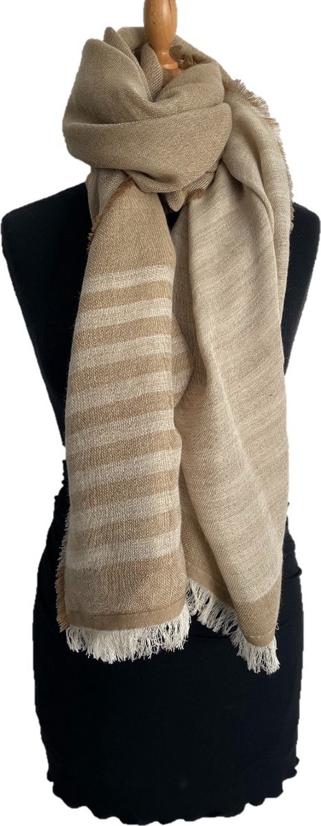 HIGHFIELD SHAWL GEWEVEN STREEP 70CM X 180CM. ZAND-OFFWHITE