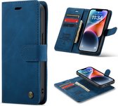 Casemania Hoesje Geschikt voor Apple iPhone 12 & 12 Pro Navy Blue - 2 in 1 Magnetic Book Case