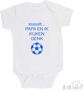 Soft Touch Romper "ssssstt Papa en ik kijken GENK" Unisex Katoen Wit/blauw Maat 56/62