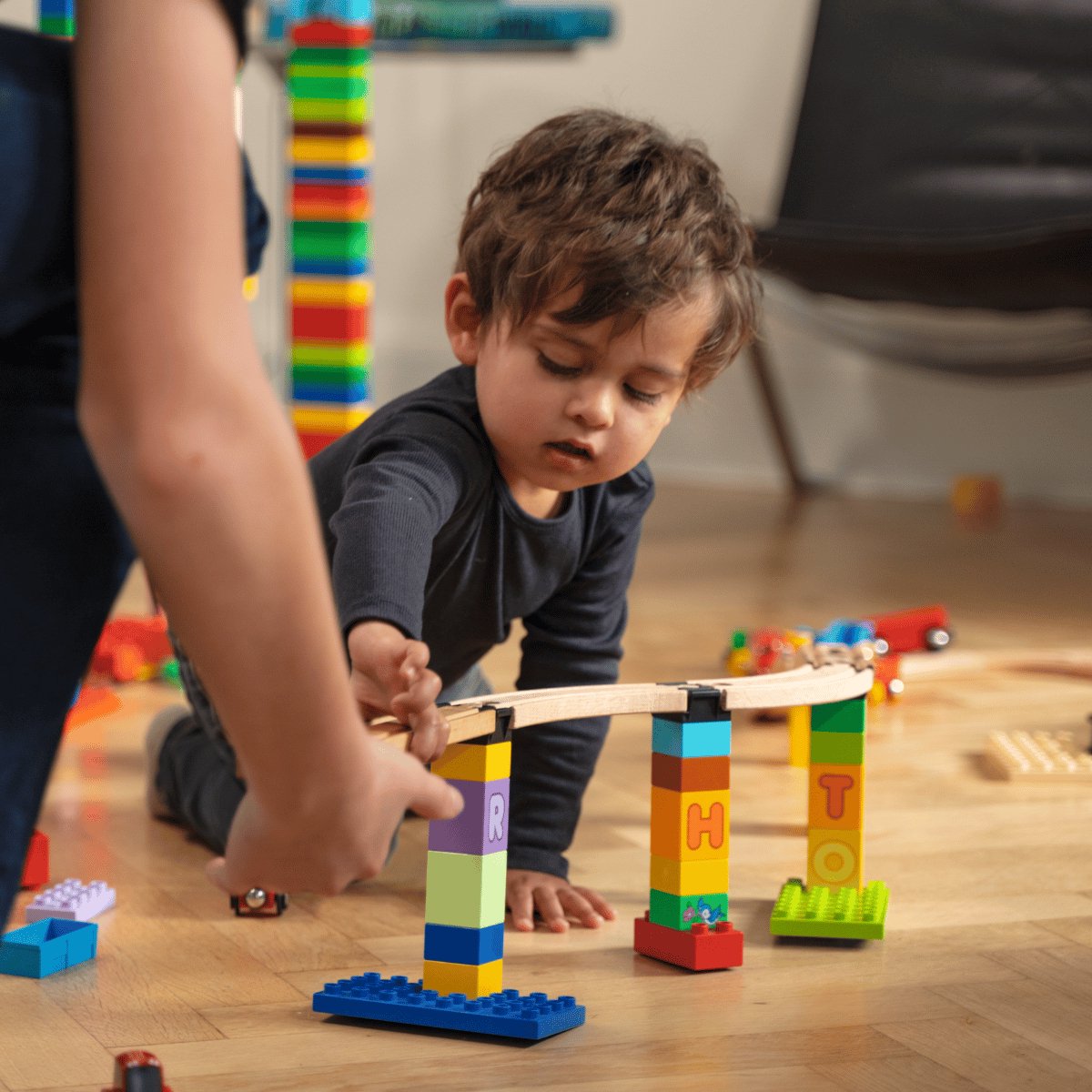 Toy2 Builder Set XL - 44 Brio Duplo Adapters - Treinbaanonderdelen - Houten Treinbaan - geschikt voor LEGO DUPLO©, HUBELINO, Bandits & Angels, BioBuddi, Hape, BRIO©, IKEA — afbeelding 7