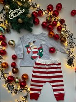 Kerstkleding Babyset Kinderenset - 2 Stukken - Chiristmas Socks -  Kerstsok - Rood Wit Grijs - 9-12 Mnd - %100 Katoen Gezond -  Kerstcadeaus Voor Baby Kinderen