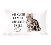 Sierkussens - Kussentjes Woonkamer - 60x40 cm - Spreuken - Quotes - Kat - All guests must be approved by the cat
