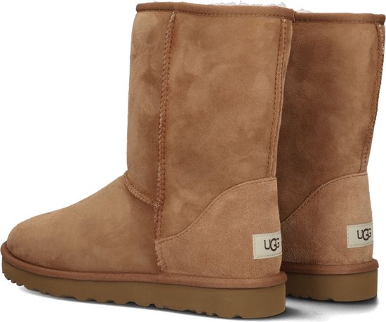UGG CLASSIC SHORT M - Heren Heren laarzen - Kleur: Cognac - Maat: 43 |  bol.com