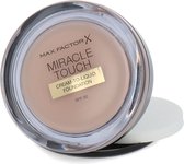 Max Factor Miracle Touch Cream-To-Liquid Foundation - 047 Vanilla