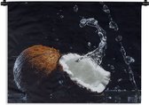 Wandkleed - Wanddoek - Kokosnoot - Stilleven - Water - Zwart - Fruit - 120x90 cm - Wandtapijt
