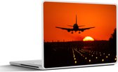 Laptop sticker - 14 inch - Zonsondergang - Vliegtuig - Oranje - Zon - 32x5x23x5cm - Laptopstickers - Laptop skin - Cover