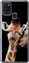 Geschikt voor Samsung Galaxy A21s hoesje - Giraffe - Dieren - Zwart - Portret - Dieren - Siliconen Telefoonhoesje