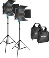 Neewer® - 2 Stuks bi-color 660 LED Videolampstatief kit - 3200k-5600K CRI 96+ Dimmabre light Met U houder en Barndoor lichtstatief voor Studio Video - Portretfotografie (Blauw)