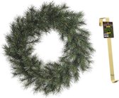 Groene kerstkrans 50 cm Malmo voor de deur/poort met gouden hanger - Kerstversiering/kerstdecoratie kransen