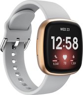 By Qubix geschikt voor Fitbit Versa 3 - Fitbit Versa 4 - Fitbit Sense 1 - Fitbit Sense 2 - Siliconen bandje - Grijs Smartwatchbandje bandje Armband Polsband Strap Band Watchband