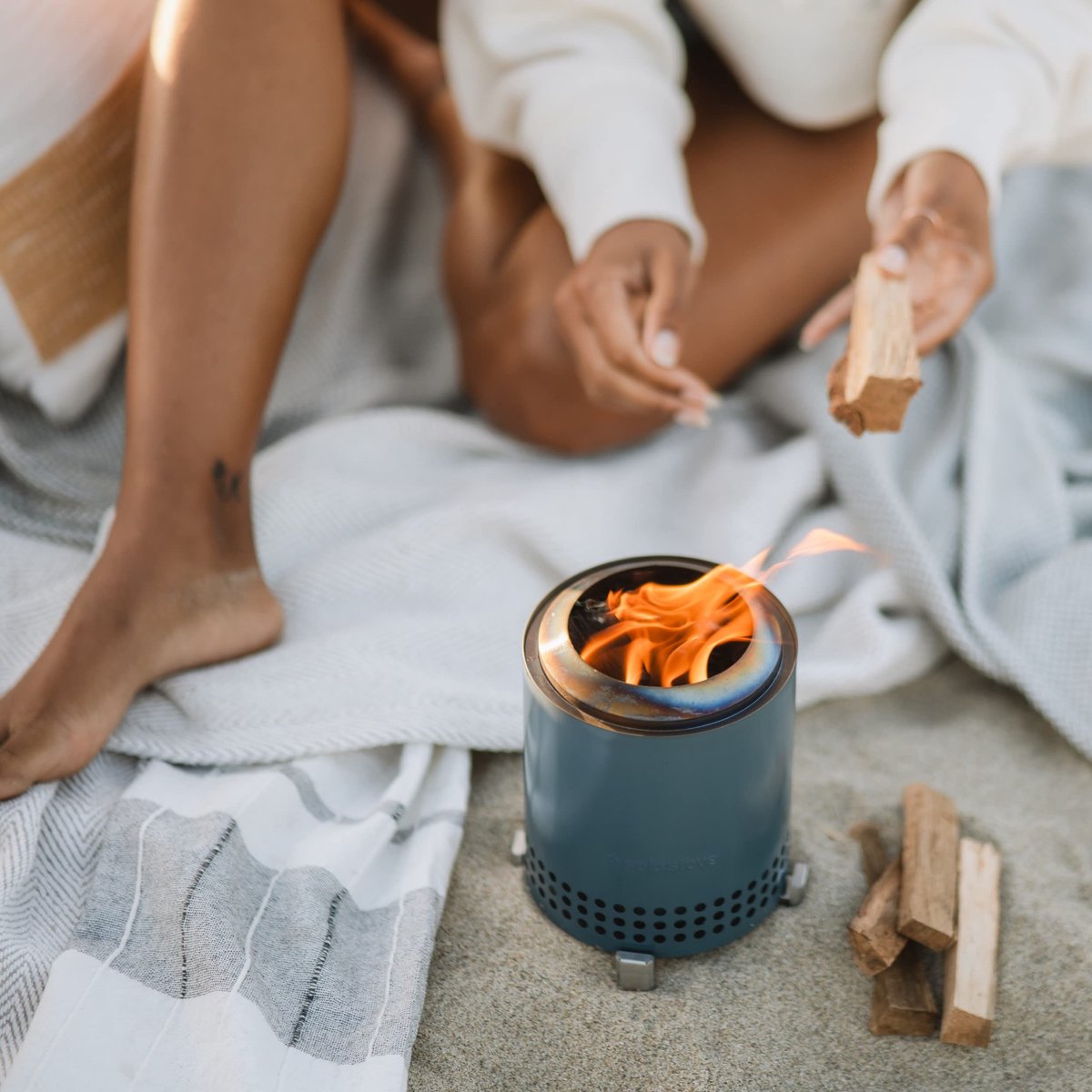 Solo Stove Mesa tabletop fire pit with stand - Blue