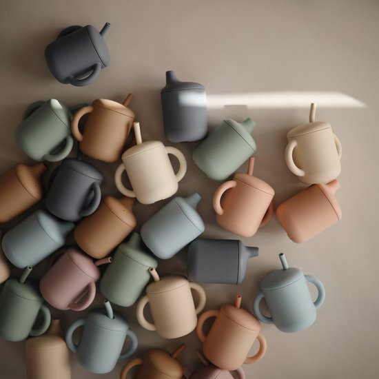 Mushie - Siliconen Tuitbeker - Sippy Cups - Natural van Mushie — afbeelding 5