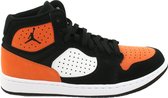 Nike Jordan Access - Maat 46 - Sneakers - Heren - Oranje/Wit/Zwart