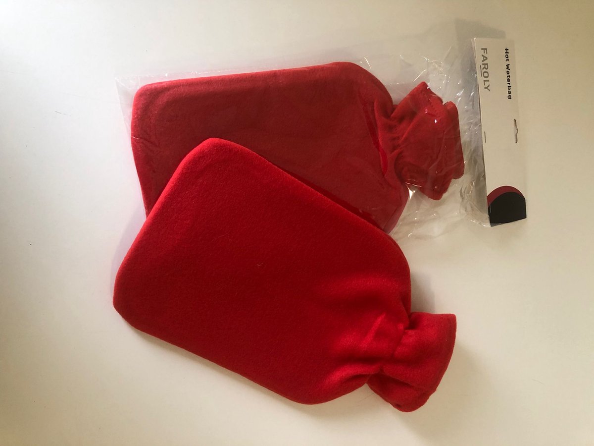 Goedkoopste 2 stuks Warmwaterkruik/ inhoud 2 liter/ met fleece overtrek ROOD/extra zacht/ blijft min 6u warm/pijnverlichting nek, buik en schouders