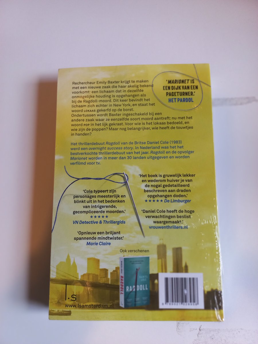 Marionet - back cover
