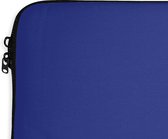 Laptophoes 13 inch - Blauw - Effen kleur - Donkerblauw - Laptop sleeve - Binnenmaat 32x22,5 cm - Zwarte achterkant - Back to school spullen - Schoolspullen jongens en meisjes middelbare school - Macbook air hoes - Chromebook sleeve
