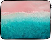 Laptophoes 15.6 inch - Strand - Zee - Roze - Laptop sleeve - Binnenmaat 39,5x29,5 cm - Zwarte achterkant