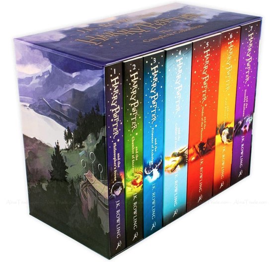 Harry Potter boekenset 1-7 met gekleurde ruggen, elk met een illustratie en de titel. De box is bedrukt met Hogwarts.