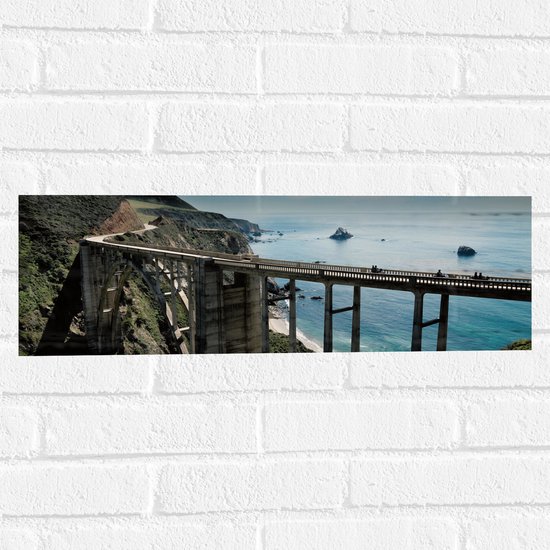 WallClassics - Muursticker - Bixby Creek Bridge - Amerika - 60x20 cm Foto op Muursticker