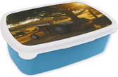 Broodtrommel Blauw - Lunchbox - Brooddoos - Trekker - Zon - Tractor - Boom - Landschap - 18x12x6 cm - Kinderen - Jongen