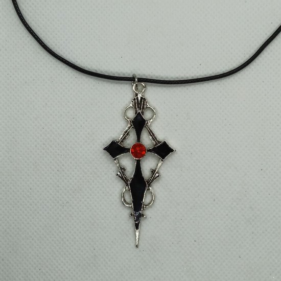 Gothic black &  red rhinestone kruis aan zwarte ketting