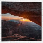 WallClassics - Muursticker - Coucher de Soleil sur le Parc National de Canyonlands - 50x50 cm Photo sur Muursticker