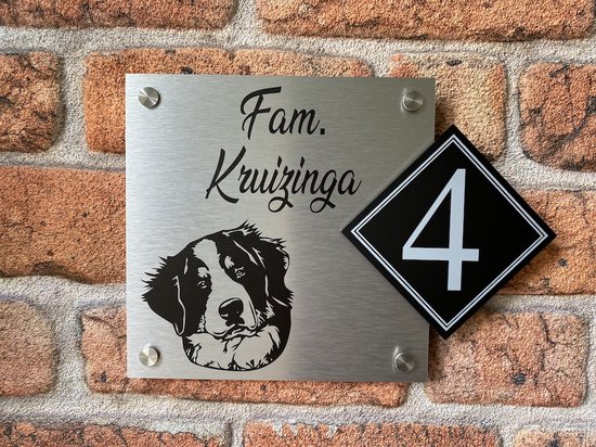 Plaque signalétique avec Benner Senner Hond