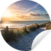 WallCircle - Behangcirkel - Zelfklevend behang - Strand - Zee - Duin - Bankje - Woonkamer - Behangcirkel zelfklevend - 100x100 cm - Behang rond - Behangsticker - Wanddecoratie cirkel