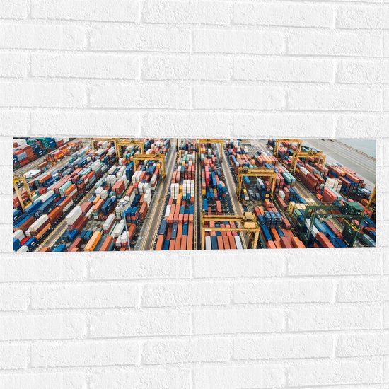 WallClassics - Muursticker - Containers in Haven - 90x30 cm Foto op Muursticker