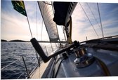 WallClassics - PVC Schuimplaat - Snelle Boot op Oceaan - 120x80 cm Foto op PVC Schuimplaat (Met Ophangsysteem)