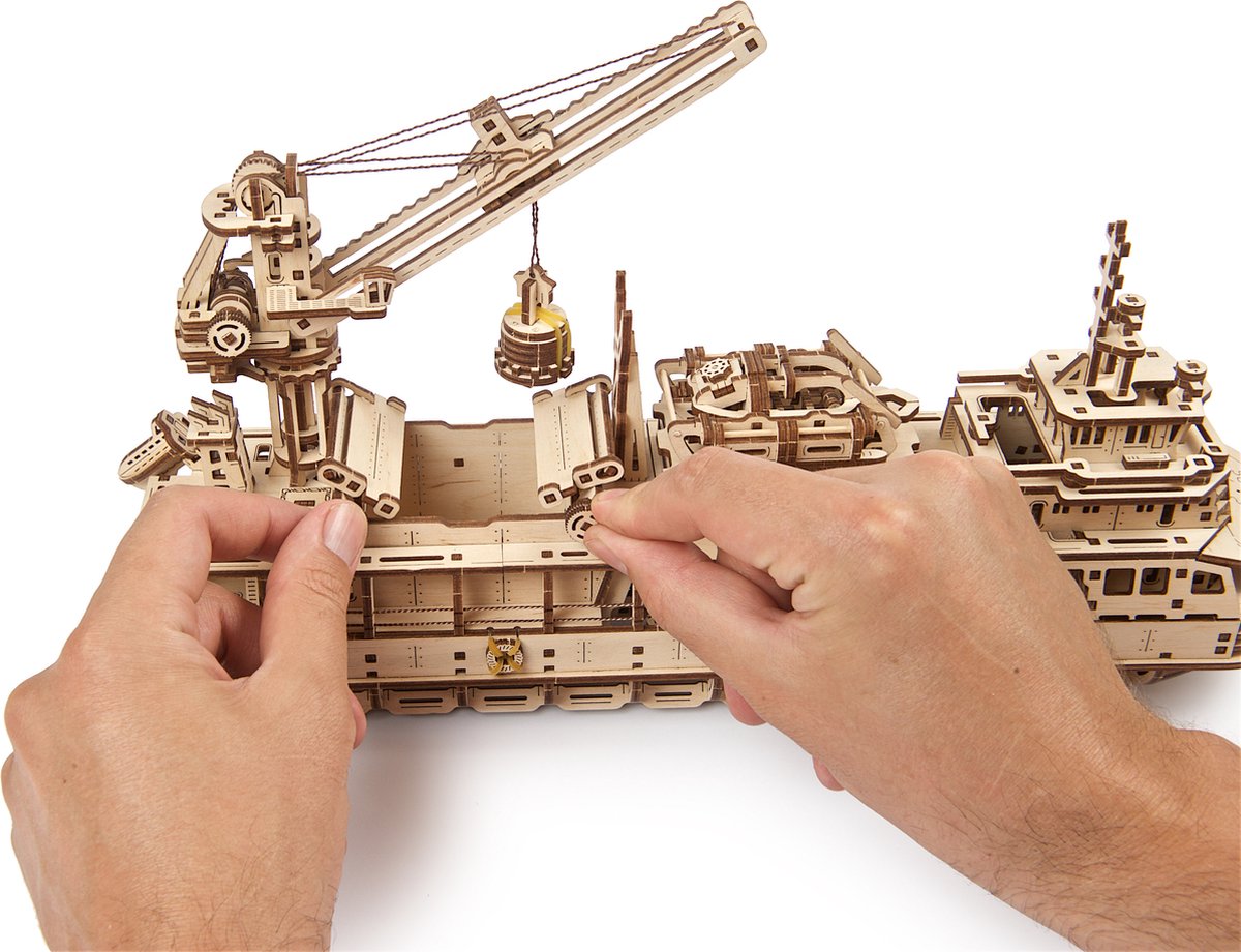 UGEARS Houten 3D Model - Onderzoeksschip — afbeelding 12