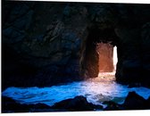 WallClassics - PVC Schuimplaat - Deur in de Bergen naar Zee - 100x75 cm Foto op PVC Schuimplaat (Met Ophangsysteem)