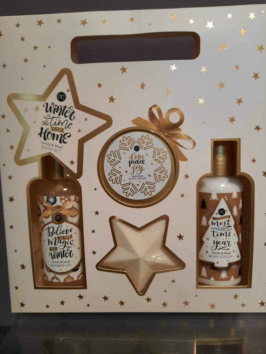 Winter Magic Bath Care Set - Bath Care Set In + Gift Box