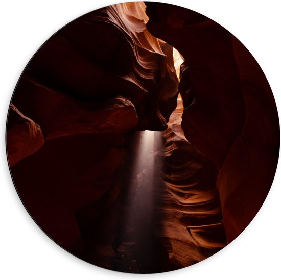 WallClassics - Dibond Muurcirkel - Ravijn Upper Antelope Canyon met Zonlicht - 60x60 cm Foto op Aluminium Muurcirkel (met ophangsysteem)