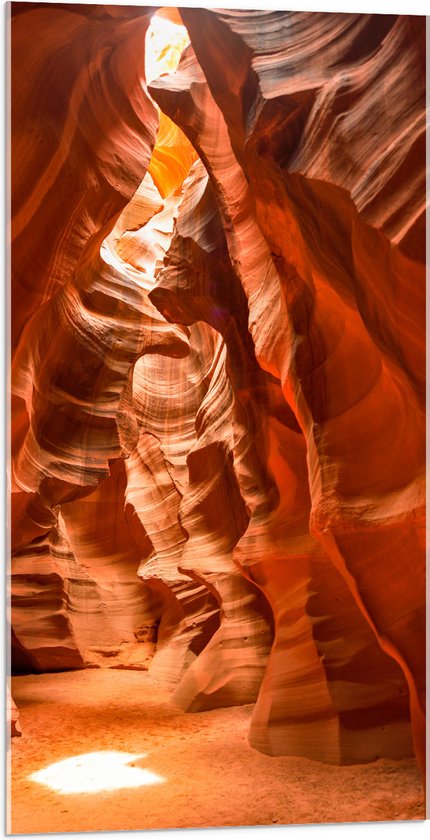 WallClassics - Acrylglas - Antelope Canyon Gang in Ravijn - 50x100 cm Foto op Acrylglas (Met Ophangsysteem)