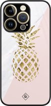 Casimoda® hoesje - Geschikt voor iPhone 14 Pro - Ananas - Luxe Hard Case Zwart - Backcover telefoonhoesje - Roze