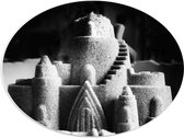 WallClassics - PVC Schuimplaat Ovaal - Zandkasteel Zwart-Wit - 40x30 cm Foto op Ovaal  (Met Ophangsysteem)