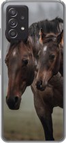 Telefoonhoesje Geschikt voor Samsung galaxy a73 hoesje - Paarden - Mist - Landschap - Siliconen Telefoonhoesje