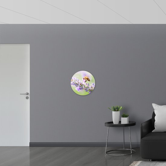 WallClassics - Cercle mural en mousse PVC - Abeille sur Bloem violette - Photo 50 x 50 cm sur cercle mural (avec système de suspension)