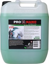 ProNano | Pro Nano Agri Snow Foam 20L | Tractor Shampoo | is een uiterst effectief product ontwikkeld voor het contactloos en traditioneel reinigen van landbouwvoertuigen zoals tractoren, vrachtwagens, landbouwmachines en werktuigen.