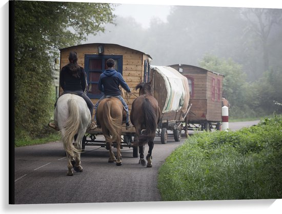 WallClassics - Canvas  - Ouderwetse Caravan met Paard en Wagen - 100x75 cm Foto op Canvas Schilderij (Wanddecoratie op Canvas)