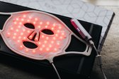 Facelite LED huidverjongingsmasker - Omnilux - antirimpel - nieuw collageen - huidverbetering - Luxe LED masker - huidverjongingsapparaat