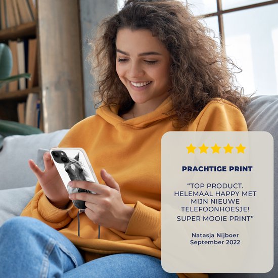 Convient pour Apple Iphone 14 Plus - Étui bandoulière - Cheval - Animal - Zwart - Wit - Siliconen - Bandoulière - Coque arrière avec cordon - Étui téléphone avec cordon - Étui avec corde