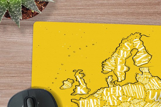 Muismat 20x20 cm - Mousepad Kaart - Europa - Geel - Wit - Muismatten