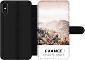 Bookcase Geschikt voor iPhone XS telefoonhoesje - Frankrijk - Herfst - Bergen - Met vakjes - Wallet case met magneetsluiting