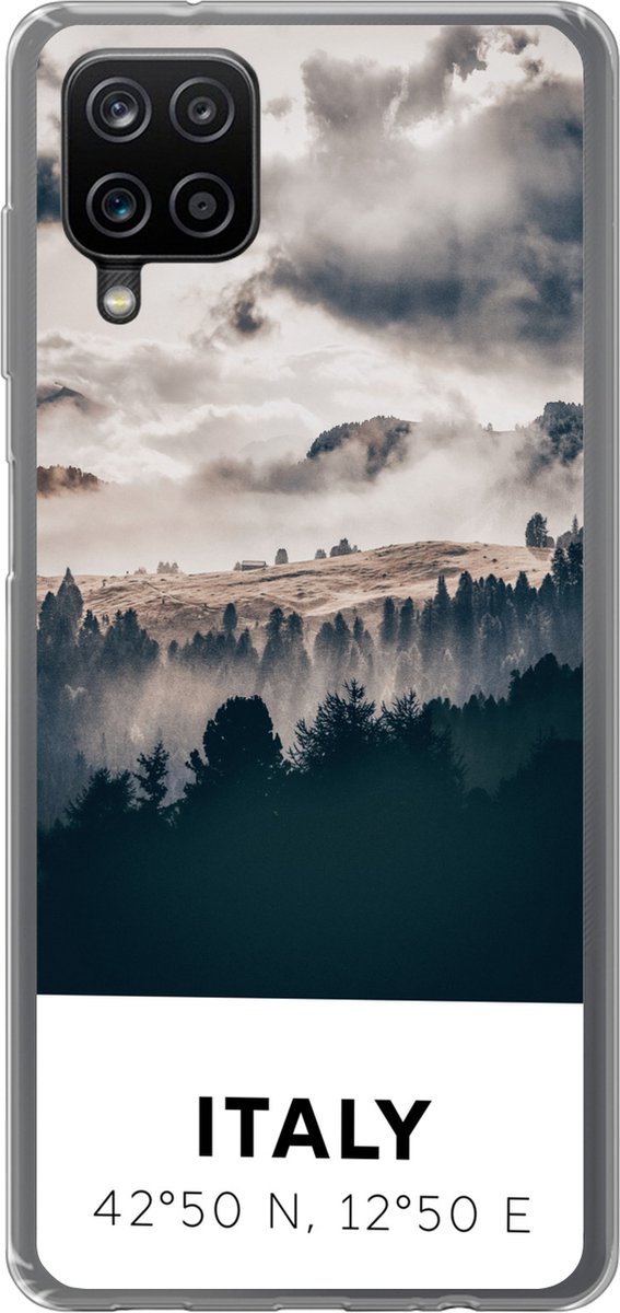 Telefoonhoesje Geschikt voor Samsung Galaxy A12 hoesje - Italië - Mist - Bos - Boom - Siliconen Telefoonhoesje Telefoonhoesje