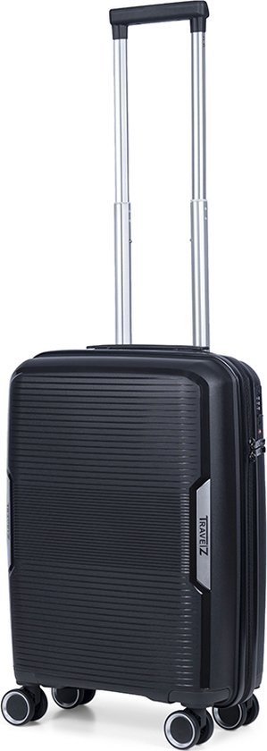Zwarte TravelZ Swinger koffer met gestreept patroon, uitschuifbaar handvat en vier wielen.